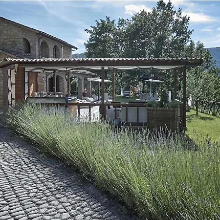 Spacious Countryside Escape بيت للعطل