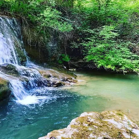 بيت للعطل Spacious Countryside Escape Valtopina